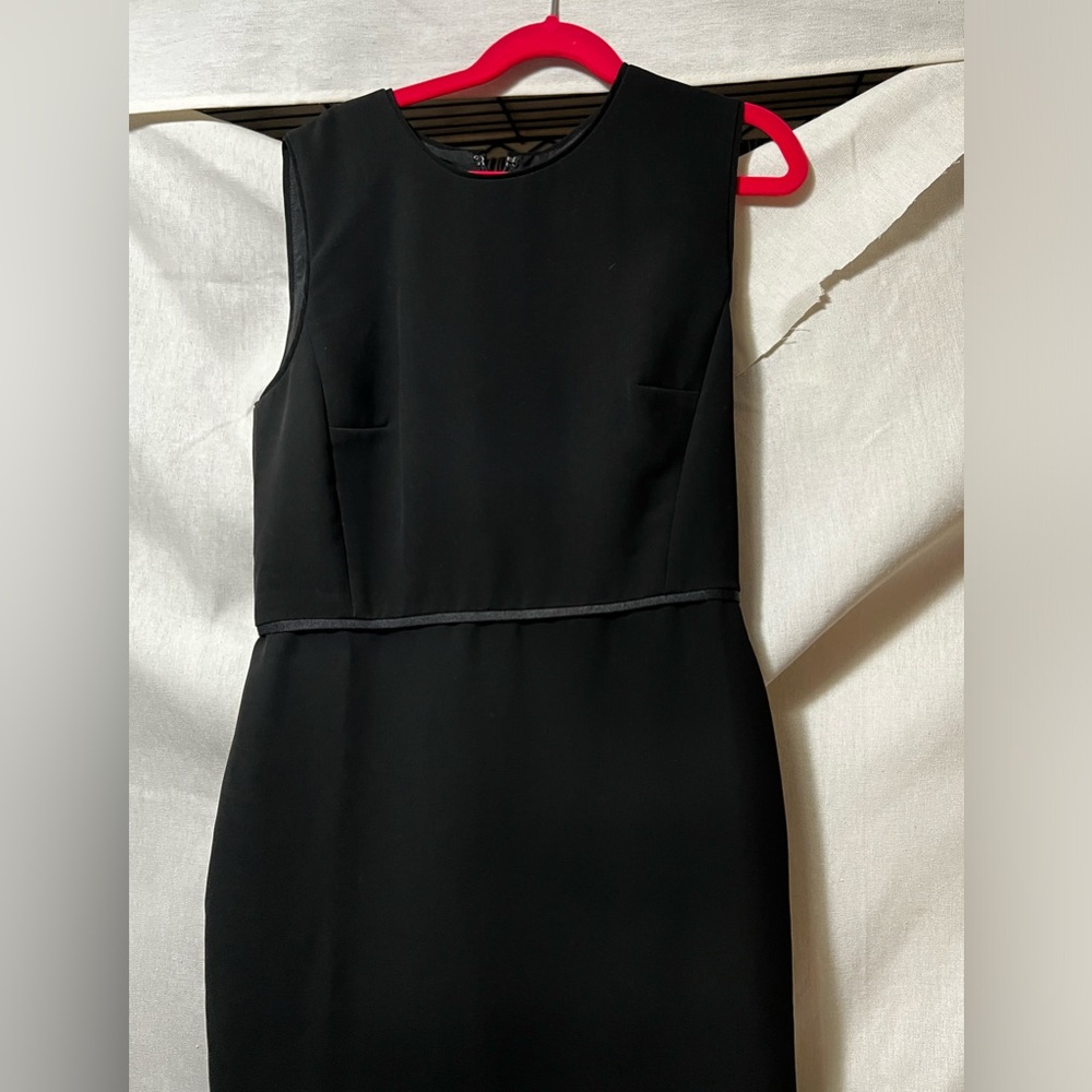 Ann Taylor Black Sleeveless Sheath Dress
